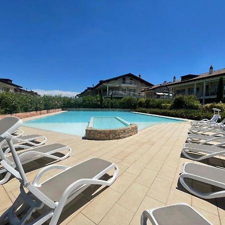 Sirmione Appartement Residenz Cesare Luaran gambar