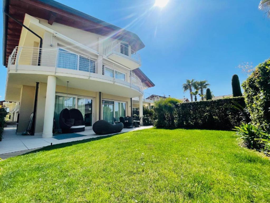 Sirmione Appartement Residenz Cesare Luaran gambar