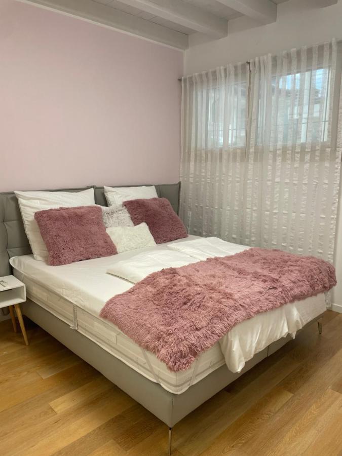 Sirmione Appartement Residenz Cesare Luaran gambar